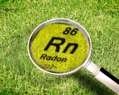 Comment vendre un terrain exposé au risque radon ?
